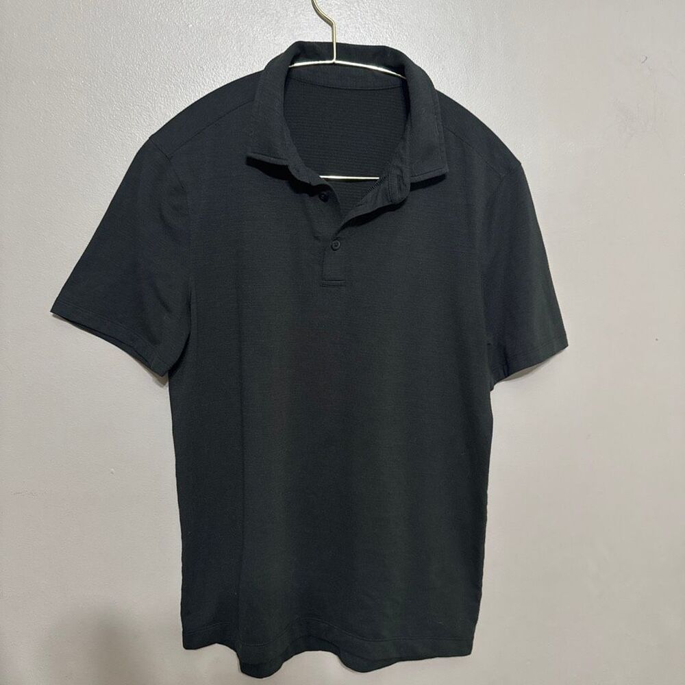 Lululemon men’s size small black polo